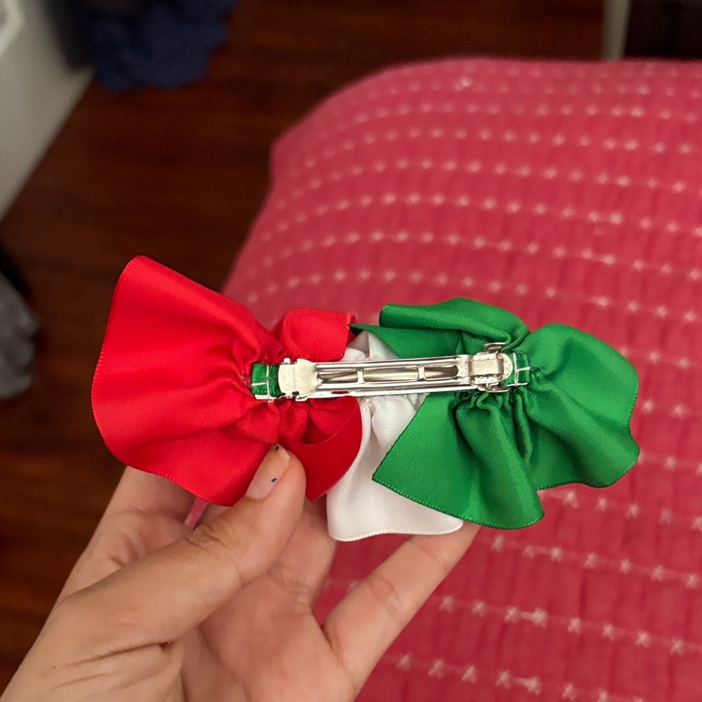 Tricolor Ribbon Hair Accessory - Picture 2 of 2